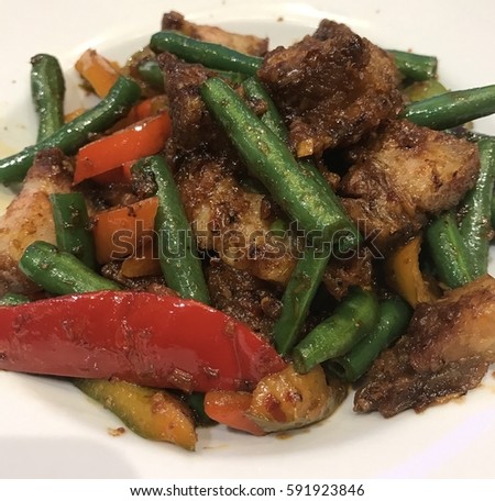 Crispy Pork Belly in Red Curry Paste
