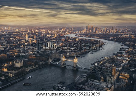 London view at the dusk