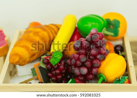 Box with fruits