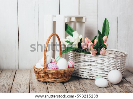 Vintage easter decoration with eggs and tulip flowers