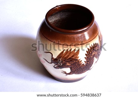 mini ceramic jar with dragon pattern