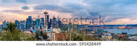 Seattle skyline panorama at sunset view from Kerry Park in Seattle, WA