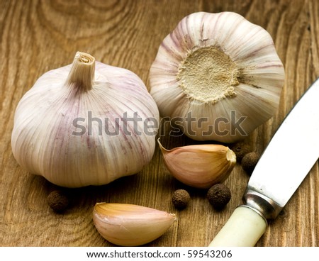 garlic on rough chopping board