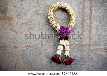 Dried flowers garland is a symbol of a respect. Nothing lasts forever.