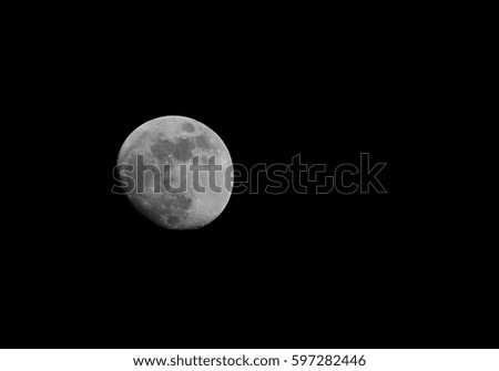 
non-black sky full moon