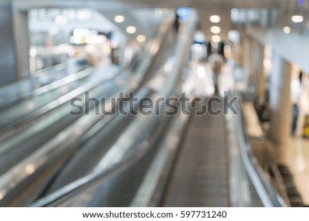Blurred background : in the shopping mall