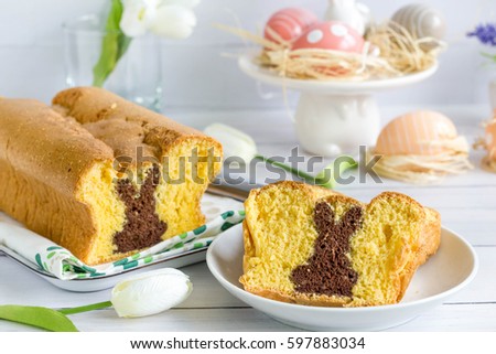 Easter sponge cake with bunny shape inside
