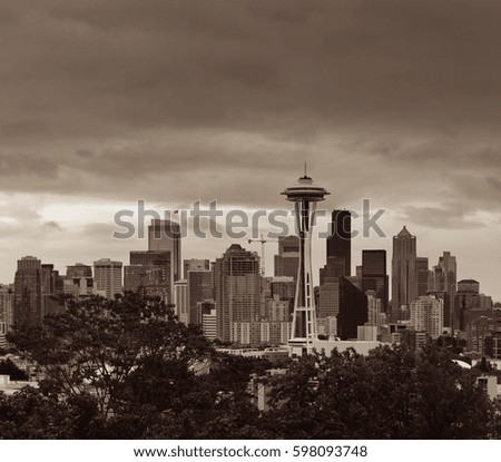 Space Needle and Seattle downtown skyline from Kerry Park. 