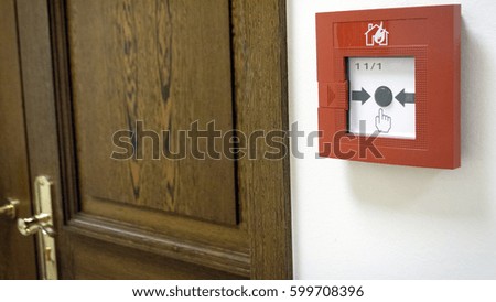Fire alarm notifier and room in a business building, safety system concept