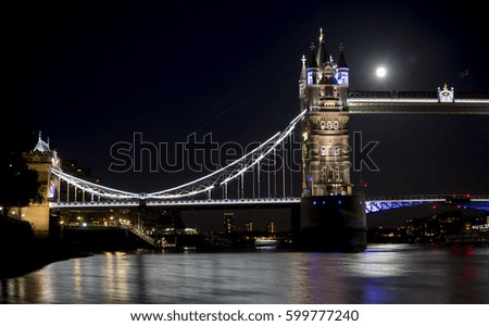 Tower bridge in London by night