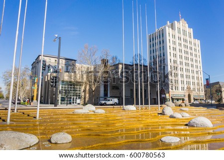 The water fountain in front of the modern City Hall building of San José, Silicon Valley, California