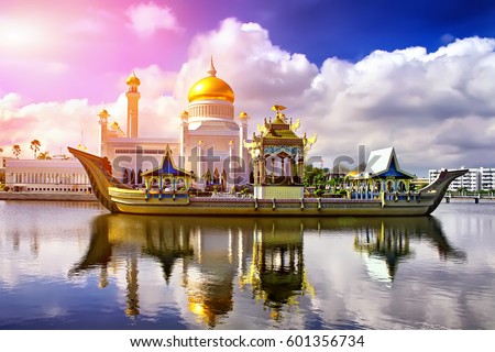The Sultan Omar Ali Saifudding Mosque, Bandar Seri Begawan, Brunei, Southeast Asia Royalty-Free Stock Photo #601356734