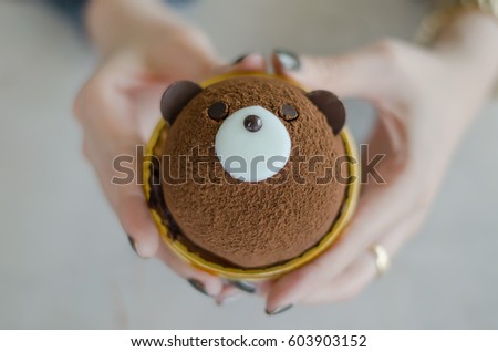 The Bear Cream Cake 