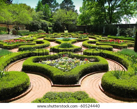 Historic Palace Gardens - A rare empty glimpse of the maze of perfectly groomed palace gardens that adorn the front passageway to the Tryon Palace