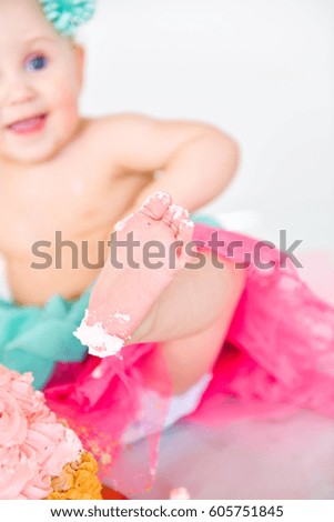 first birthday Portraits with smash cake