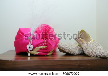 Indian Wedding Ceremional. Luxury Oriental Fashion beauty Accessories: Bridal Pagadi, Shoes, Jewellery, Desginer Sherwani