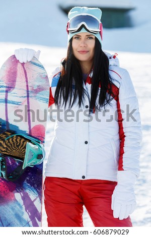 Photo of athlete with snowboarding
