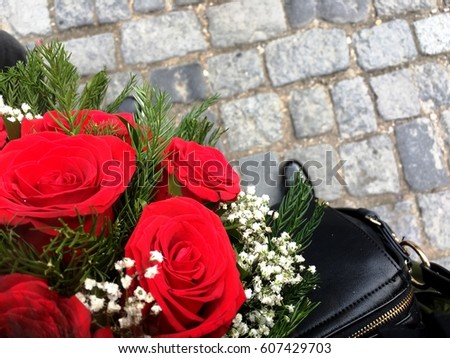 The picture shows rose bouquet with love