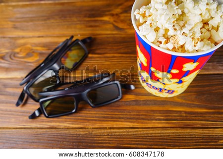 Background on the theme of cinema and popcorn