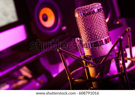 Artsy lensbaby tilt shift of a vintage recording studio vocal microphone.