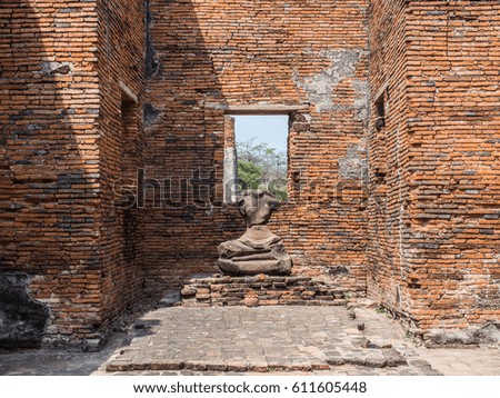 Ruins status in ancient palaces. Wat Phra Sri Sanphet which is thai temple  in Ayutthaya Thailand