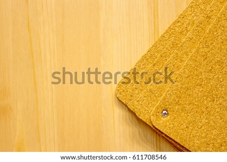 Wood board of cork wood  notes push screw in 