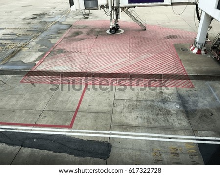 airport terminal parking