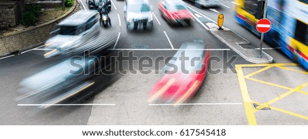 picture of city traffic in motion blur