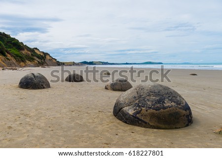 Beach with Moeraki Boulders - New Zealand