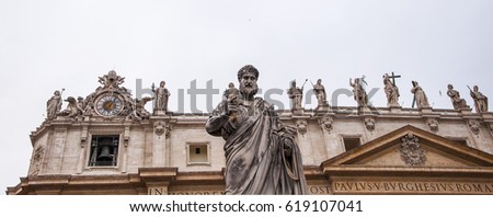 Statues at Saint Peter's Basilica in Vatican City Royalty-Free Stock Photo #619107041