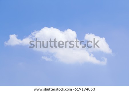 Clear sky and clouds In the summer on day noon light