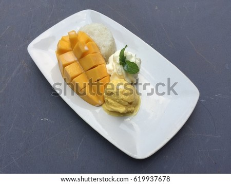 Ice-cream mango with sticky rice and coconut milk,Thai dessert
