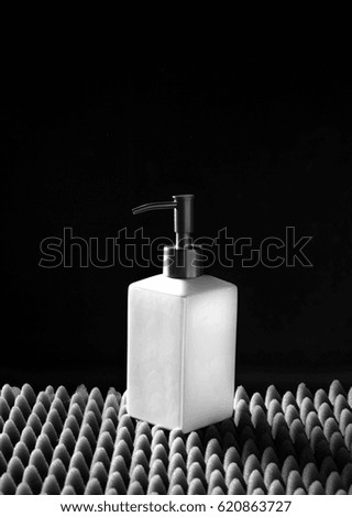soap dispenser
