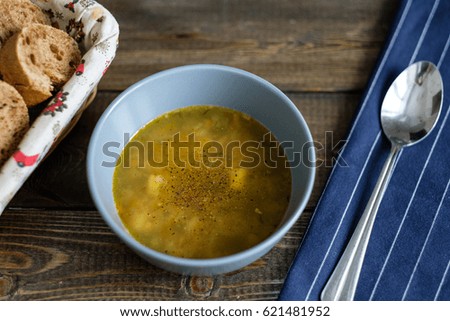 Hot and thick soup with peas