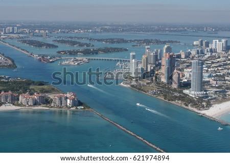 Government Cut leading to the Port of Miami, passing the jetties at Miami Beach. 