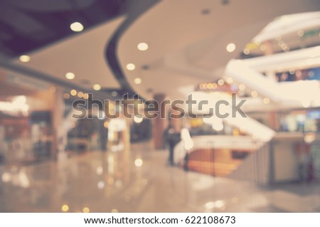 blur shopping mall and customers - blurred background