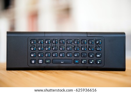 Modern remote control for smart tv, fiber tv modem with full qwerty alphabeth and sign keypads 