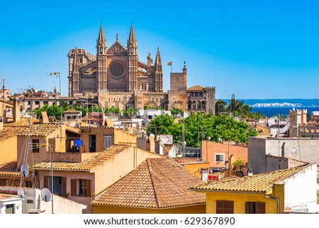 Spain Palma de Majorca, cityscape with view of the Cathedral La Seu. Royalty-Free Stock Photo #629367890