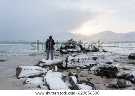 The traveling photographer in the Lofoten Islands