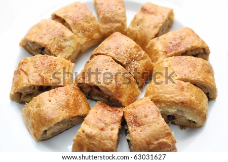 Apfelstrudel, stroodle or apple strudel cake pastry bakery