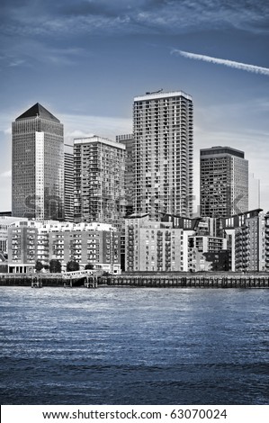 Canary Wharf, Famous skyscrapers of London's financial district. This view includes: Credit Suisse, Morgan Stanley, HSBC Group Head Office, Canary Wharf Tower, Citigroup Centre and apartment houses