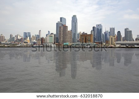 Skyline of New York city taken from the Hudson river