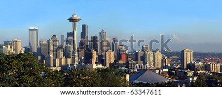Seattle skyline panorama at sunset.