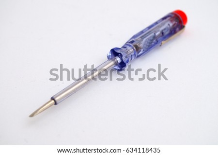 Screwdriver for testing electricity
