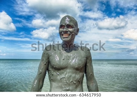 the mage man in the mud a Sunny day at sea