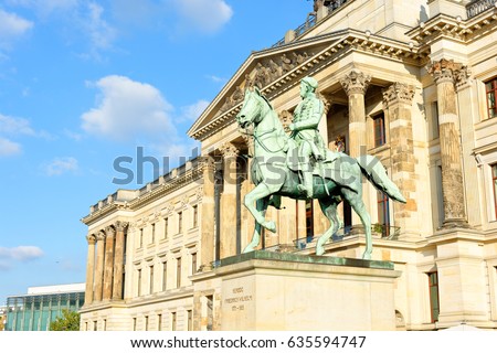 Sculpture of Frederick William in front of Brunswick Palace (Schloss Arkaden Braunschweig), Braunschweig, Germany Royalty-Free Stock Photo #635594747