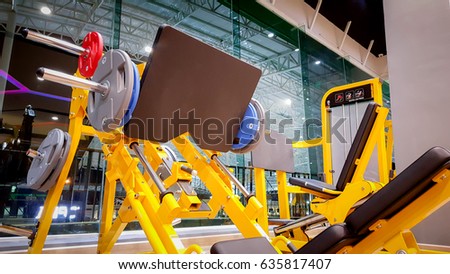 leg press in gym