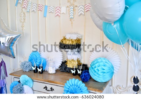 One year birthday party decorations.