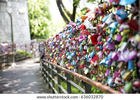 A lock fence pledging love