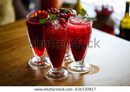 Berries Cocktail with Fresh Mint